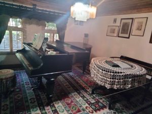 received_1504301240329399